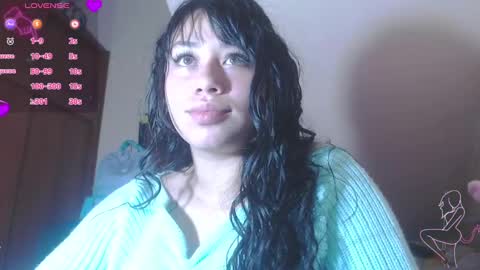 Snapshot of catalina_saenz19 chatting on 10-19-25, 09:26 Catalina Saenz online show from 10-19-25, 09:26