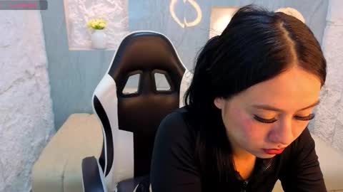 Snapshot of catalina_tx_ chatting on 02-11-26, 02:00 Online 800 to 1400 online show from 02-11-26, 02:00