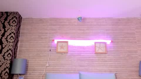 Snapshot of catalinnathompson chatting on 01-17-25, 11:59 CatalinnaThompson online show from 01-17-25, 11:59