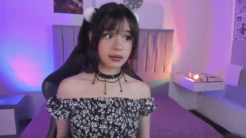 Cat  online show from 12-29-24, 04:08