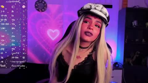 Cat  online show from 02-14-25, 08:37