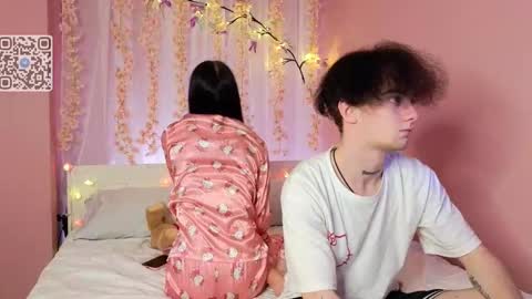 Snapshot of catchustoday chatting on 10-12-25, 10:42 Stacy and Bob online show from 10-12-25, 10:42