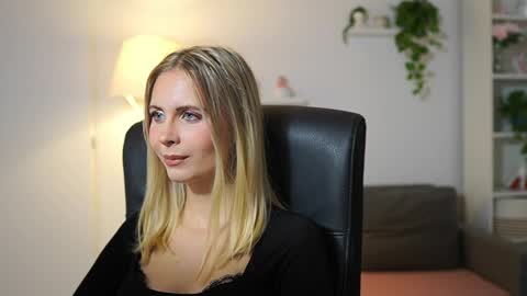 catecrago  online show from 10-10-25, 08:13