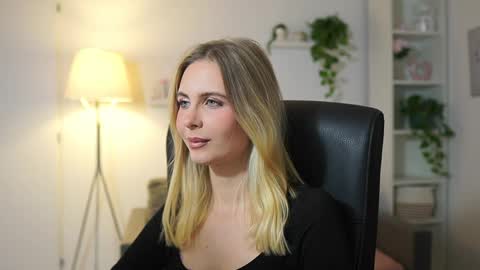 catecrago  online show from 11-25-25, 09:09