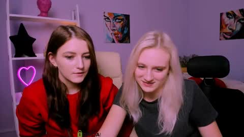 Snapshot of catherine_kitty chatting on 02-13-25, 04:17 Catherine online show from 02-13-25, 04:17