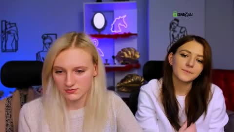 Snapshot of catherine_kitty chatting on 02-27-25, 01:07 Catherine online show from 02-27-25, 01:07