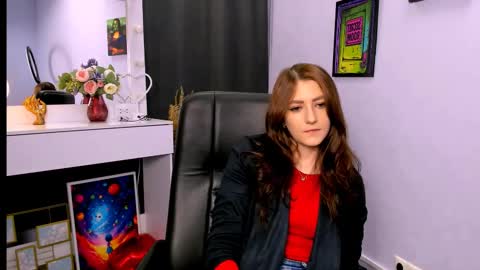 Snapshot of catherine_kitty chatting on 03-03-25, 08:11 Catherine online show from 03-03-25, 08:11