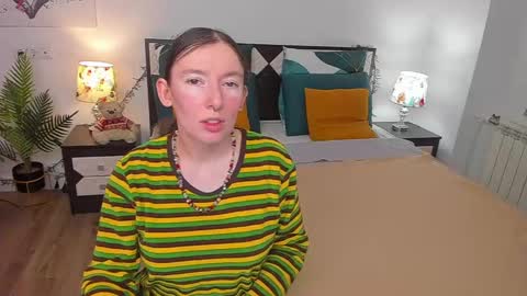 Catrin online show from 02-17-25, 05:04