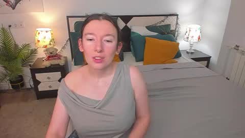 Snapshot of catherinewalls chatting on 10-14-25, 03:29 Catrin online show from 10-14-25, 03:29