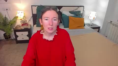 Snapshot of catherinewalls chatting on 10-22-25, 07:52 Catrin online show from 10-22-25, 07:52