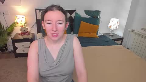 Snapshot of catherinewalls chatting on 11-14-25, 07:07 Catrin online show from 11-14-25, 07:07