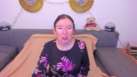 Snapshot of catherinewalls chatting on 11-20-25, 08:25 Catrin online show from 11-20-25, 08:25