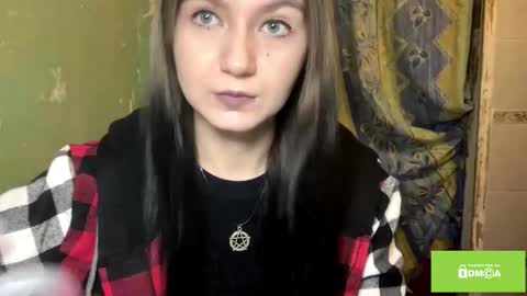 Lola online show from 11-23-25, 09:47