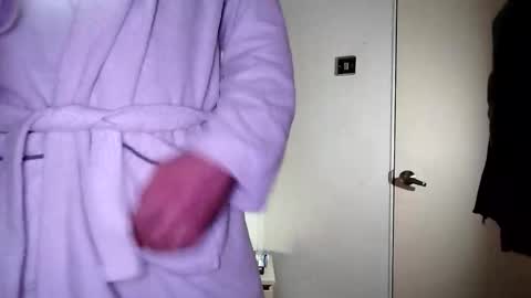 Snapshot of catkot912 chatting on 01-11-25, 06:12 catkot912 online show from 01-11-25, 06:12