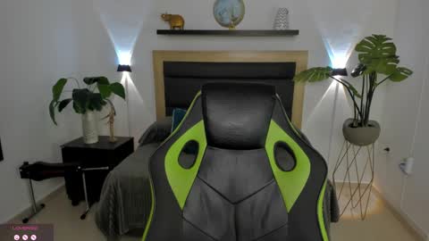 Juliana online show from 03-08-25, 03:06