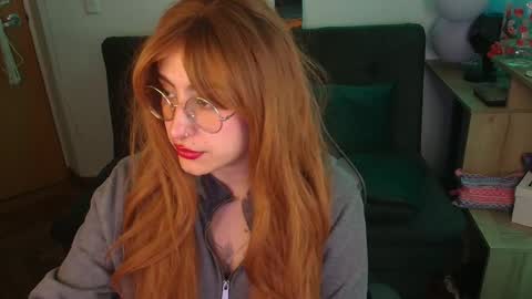 Snapshot of catsito chatting on 11-20-25, 02:23 im MIA -Independent Model MY OF is catsito3 online show from 11-20-25, 02:23