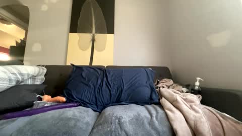 catsplace online show from 01-09-25, 04:39