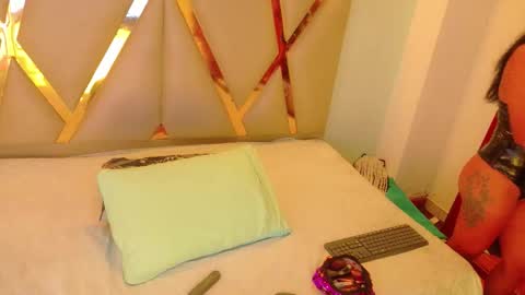 Snapshot of cattaleeyaa chatting on 10-13-25, 12:27 CATALEYA online show from 10-13-25, 12:27