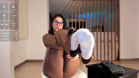 Snapshot of cattaleya_rose chatting on 03-03-25, 01:31 Catta online show from 03-03-25, 01:31