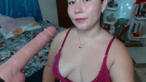 Snapshot of cattalin_luscious chatting on 02-13-25, 04:54 cattalina online show from 02-13-25, 04:54