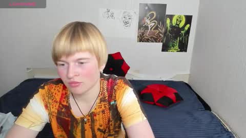 cattie_w_ online show from 11-20-25, 01:28