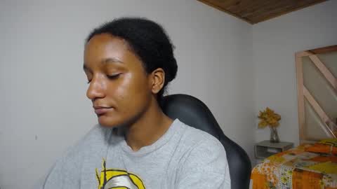 Cattleya online show from 12-29-24, 10:47