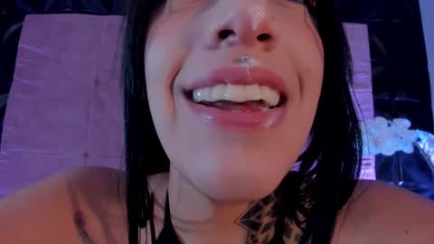 Cattleya  online show from 02-22-25, 05:13