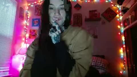 Snapshot of caulkgobbler chatting on 11-16-25, 12:16 alaska online show from 11-16-25, 12:16