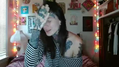 Snapshot of caulkgobbler chatting on 11-30-25, 11:20 alaska online show from 11-30-25, 11:20