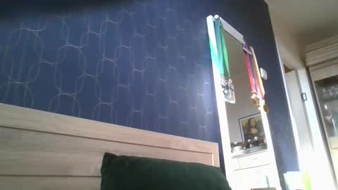 Im yours online show from 10-07-25, 07:05