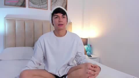 Snapshot of caydensmit chatting on 11-03-25, 03:41 Cayden online show from 11-03-25, 03:41