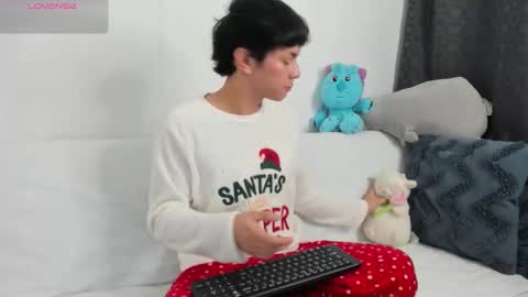 Snapshot of caydensmit chatting on 11-30-25, 11:53 Cayden online show from 11-30-25, 11:53