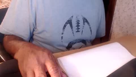 Snapshot of cazzsper2005 chatting on 10-29-25, 05:31 cazzsper2005 online show from 10-29-25, 05:31