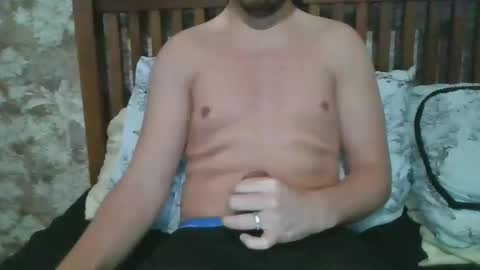 Snapshot of cb94x chatting on 11-11-25, 12:38 CB94x online show from 11-11-25, 12:38