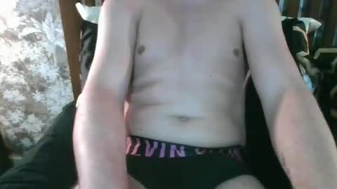 Snapshot of cb94x chatting on 11-17-25, 10:43 CB94x online show from 11-17-25, 10:43