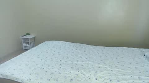 Selena online show from 11-06-25, 07:53