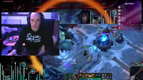 Snapshot of cblover88_ chatting on 02-20-25, 10:04 Call me however u like online show from 02-20-25, 10:04