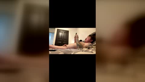 Snapshot of cbuds33 chatting on 12-01-25, 04:34 cbuds33 online show from 12-01-25, 04:34