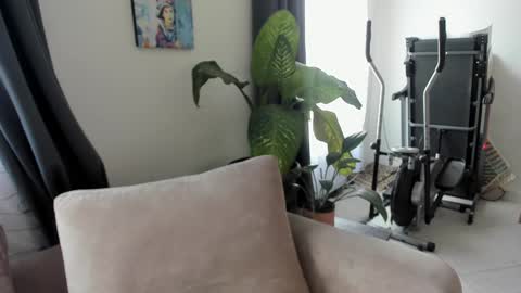 Snapshot of ccuteass chatting on 12-04-24, 02:37 ccuteass online show from 12-04-24, 02:37