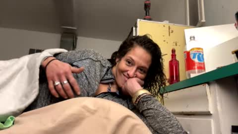 Snapshot of cece_vibez chatting on 11-28-25, 08:22 cece_vibez online show from 11-28-25, 08:22