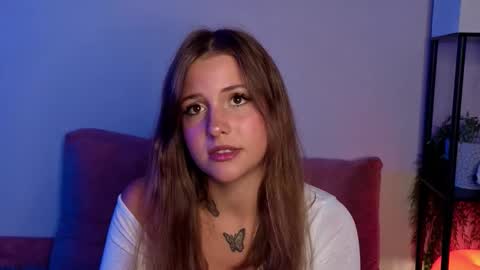 Lina  online show from 11-10-25, 07:13