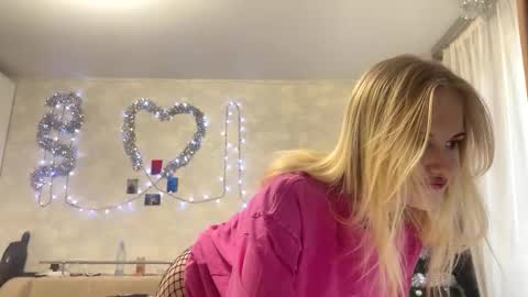 Selene online show from 12-02-25, 07:47