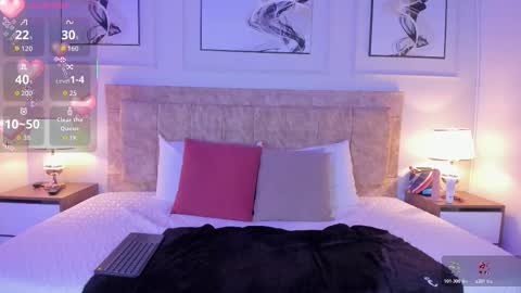 Snapshot of celeste_collinss_ chatting on 11-19-25, 11:54 celeste online show from 11-19-25, 11:54