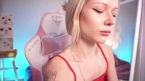 Celeste  online show from 10-27-25, 08:35