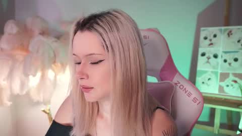 Celeste  online show from 11-01-25, 08:44