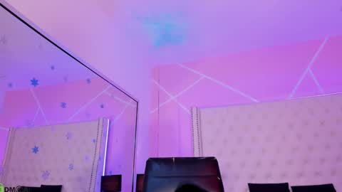 Celeste Wayne online show from 12-18-24, 10:46