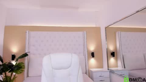 Snapshot of celeste_wayne chatting on 02-25-26, 09:46 Celeste Wayne online show from 02-25-26, 09:46