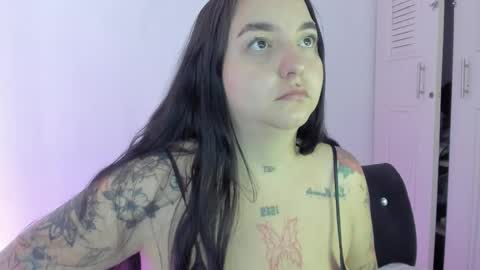 Celeste Y Pipe online show from 10-05-25, 04:27
