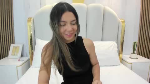 celestebellmont online show from 10-08-25, 12:47