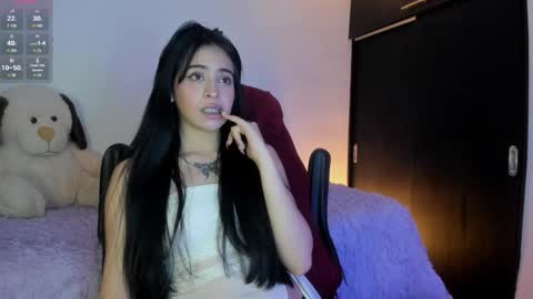 Celestineeeeee online show from 11-17-25, 07:52